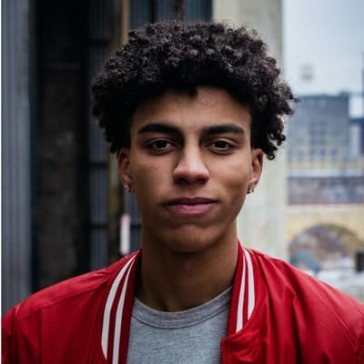 Author Image - Jason Roy